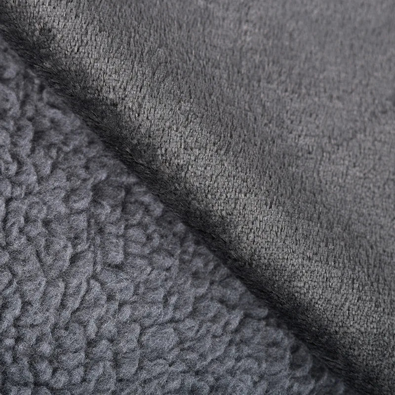 Soft Comfortable Warm Pet Sleeping Blanket Flannel Lambskin Dog Blanket Thicken Waterproof Cats and Dogs Mat Dog Accessories
