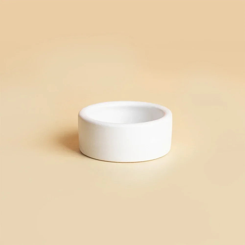 New Dog Accessories Mini Ceramic Pet Bowl Available in Black and White Eat and Drink Water Bowl for Puppy Dog Cat Pet Supplies