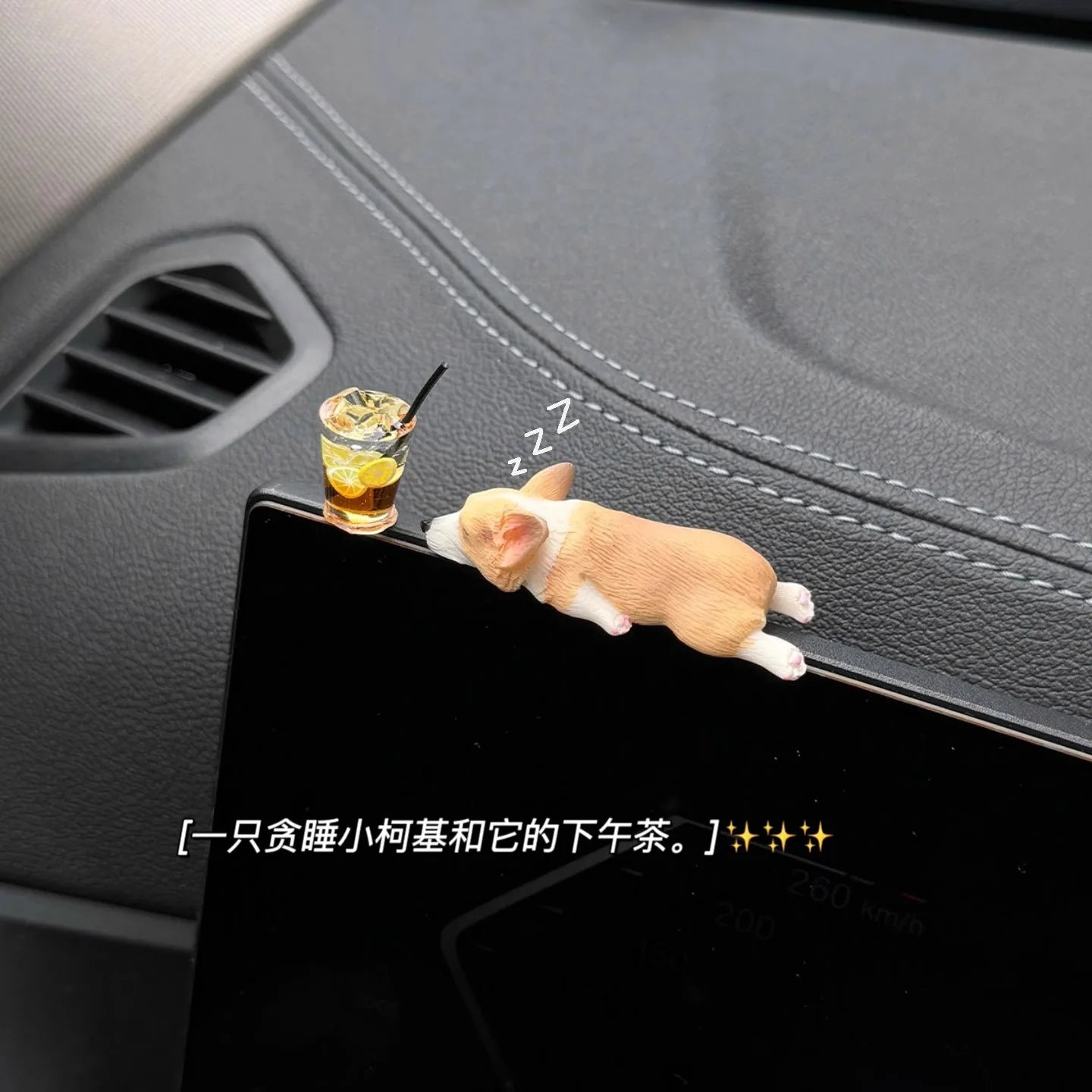 Car Dashboard Dog Toys Accessories Decorate Exquisite Mini Corgi Resin Doll Ornament Auto Interior Cute Puppy Gift Decorations