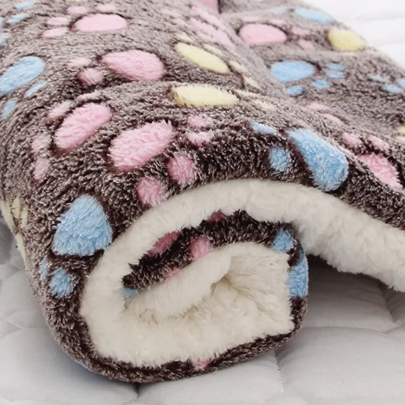 Soft Flannel Thickened Pet Blanket Dog Bed Mat for Puppy Cat Sofa Cushion Dog Beds Pets Keep Warm Sleeping Cover Dog Accessories