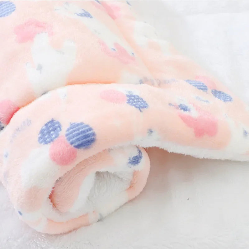 Soft Flannel Thickened Pet Blanket Dog Bed Mat for Puppy Cat Sofa Cushion Dog Beds Pets Keep Warm Sleeping Cover Dog Accessories